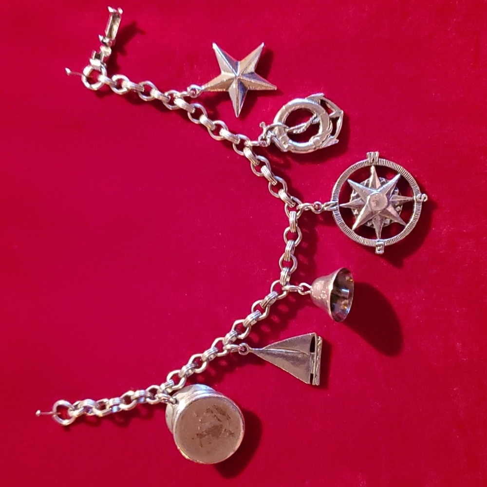 Vintage Nautical Anchor Charm Bracelet Coro - Picture 6 of 6